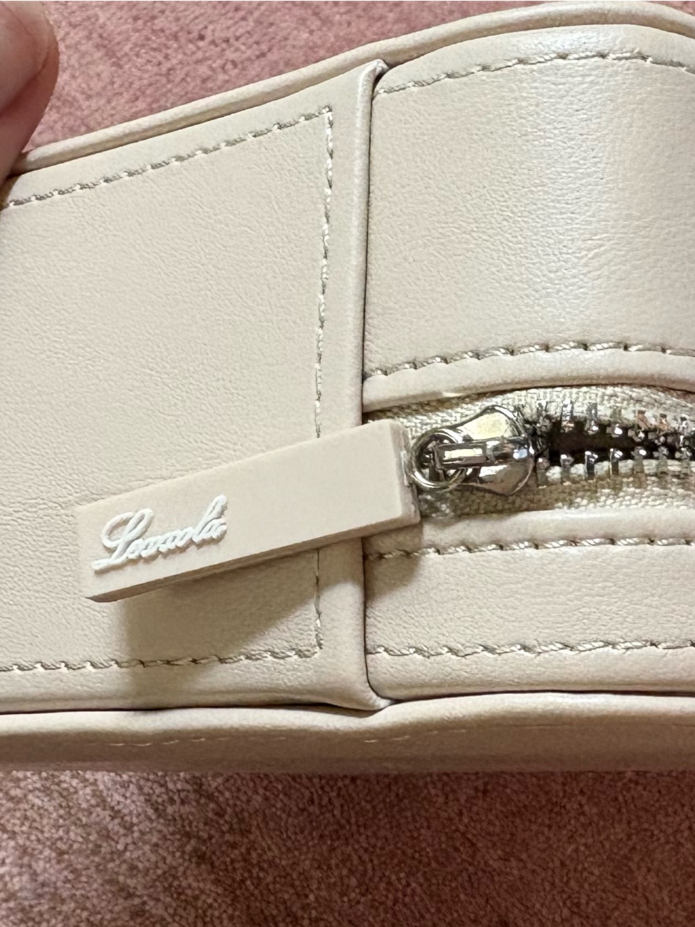 Lexxola ADANOLA White travel Jewelry Case - Picture 2 of 3